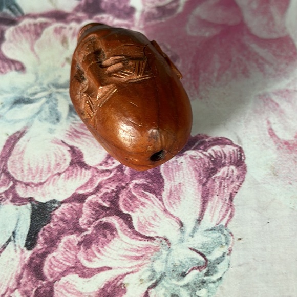 Prayer bead Buddha head hand carved very old from a nut - Picture 7 of 8